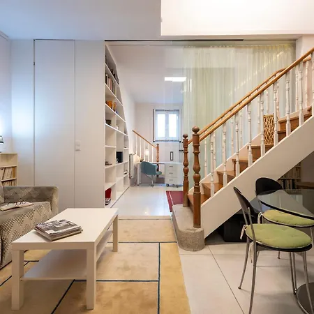 Appartamento Joivy Fantastic Flat With Patio Oporto